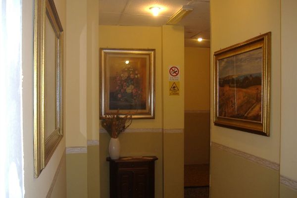 Hotel Mayorca (Milan)
